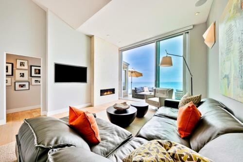 Enc-187 Encinitas Seabluffe Oceanfront Condo