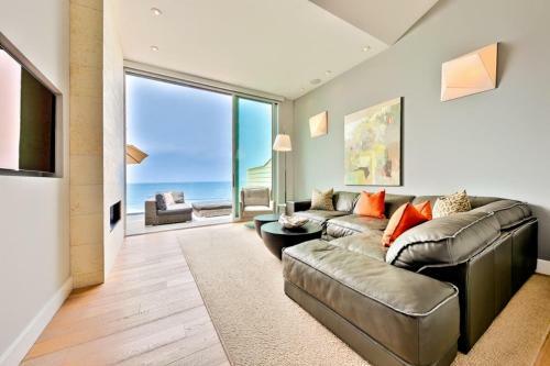 Enc-187 Encinitas Seabluffe Oceanfront Condo