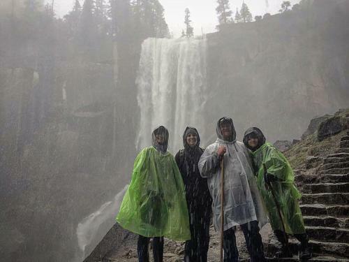 Hotel Echo Adventure's Yosemite Basecamp