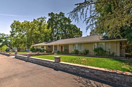 Gilroy Home With Deck On 20 Acres - 7 Mi To Downtown!