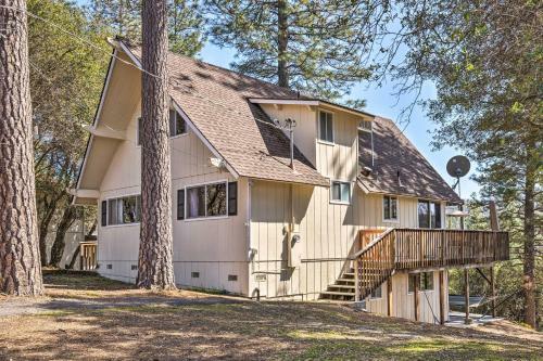 Cozy Pine Mountain Lake Escape 25 Mi To Yosemite!