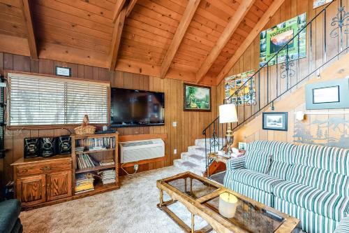 Allen Edgewater Retreat