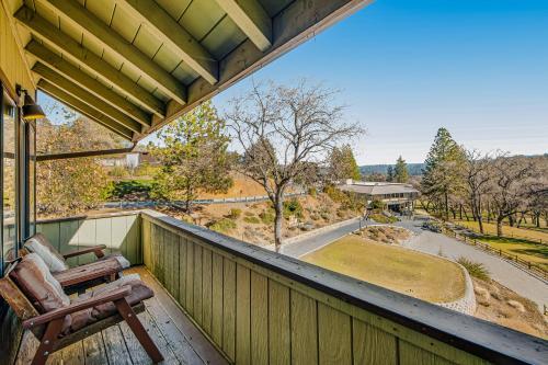 Tee Time Terrace