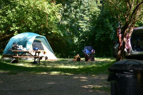 Hotel Guerneville Lodge