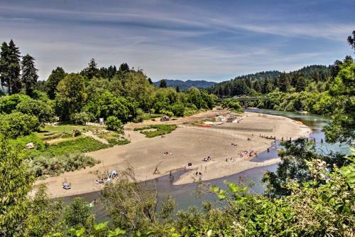 Guerneville Home, Walk To The Russian River!