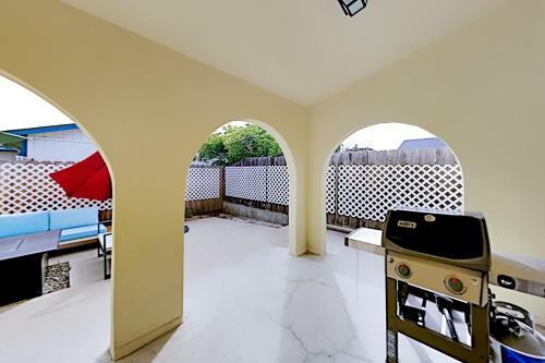 Relaxing Retreat - Big Patio - Walk To Parks Home