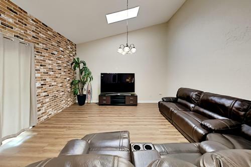 Relaxing Retreat - Big Patio - Walk To Parks Home