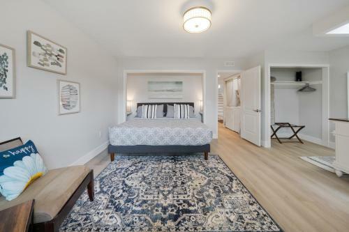 Steps To The Sand And Main Street 4br