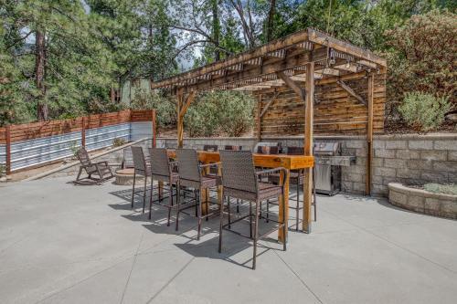 Hidden Lodge