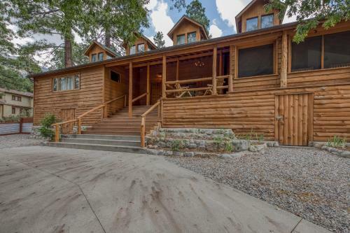 Hidden Lodge