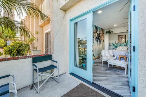 9 Hb Fun House Steps To The Sand, Jacuzzi, Bikes & Foosball Table