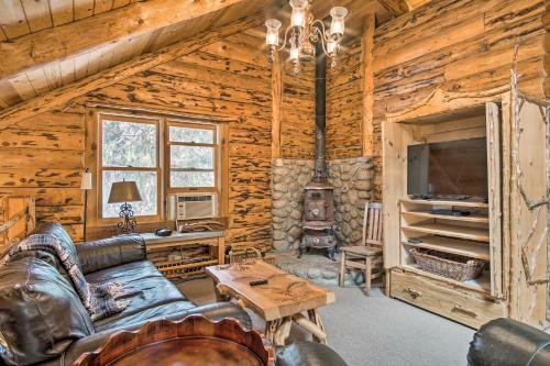 Remodeled Idyllwild Cabin With Hot Tub And Forest Views