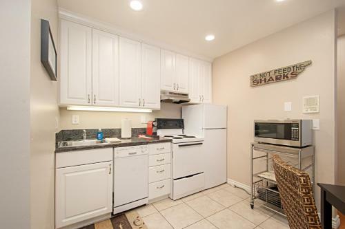 Apartamento Huntington Beach Studio Blocks To The Beach And Downtown Apts