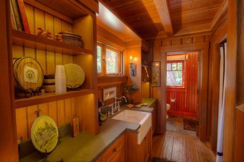 Lakefront History By Lake Tahoe Accommodations