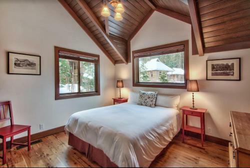 Cedar Crest - Owl Cottage 9