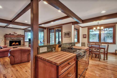Cedar Crest - Owl Cottage 9