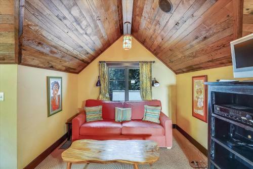 The Emerald Cabin