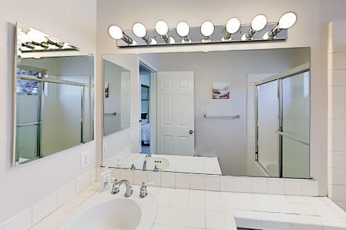 Apartamento Ocean-view Condo - Direct Beach Access Condo