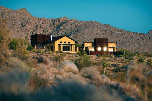 Hostal Sacred Sands