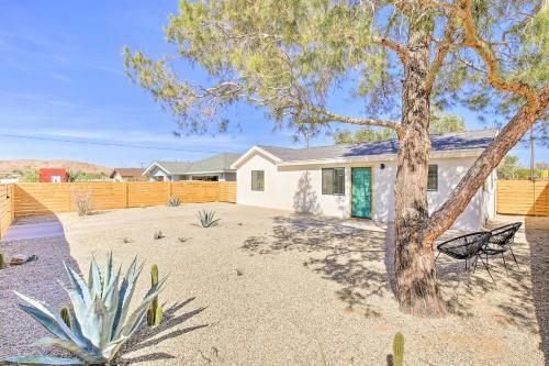 Modern Desert Bungalow With Fire Pit And Bbq!