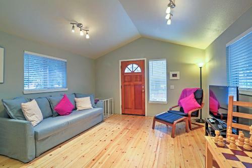 Bright Kings Beach Home With Deck Walk To Lakefront