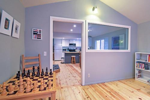 Bright Kings Beach Home With Deck Walk To Lakefront