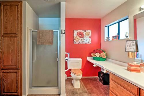 Kernville Home In Great Location With Views And Patio!
