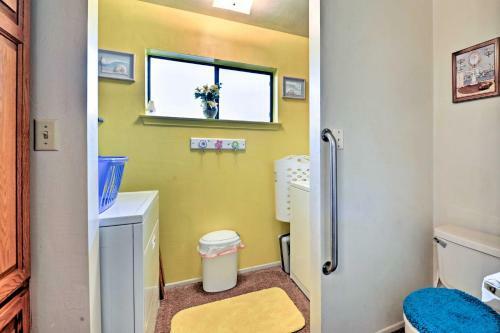 Kernville Home In Great Location With Views And Patio!