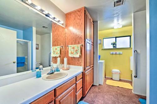 Kernville Home In Great Location With Views And Patio!