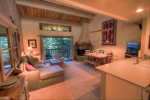 Cheyennes Place By Lake Tahoe Accommodations