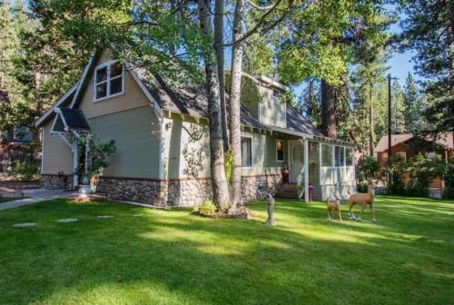 Aster By Avantstay - Classic Kings Beach Cottage