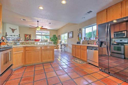 La Quinta Desert Abode With Courtyard And Mtn Views!