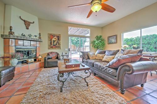 La Quinta Desert Abode With Courtyard And Mtn Views!