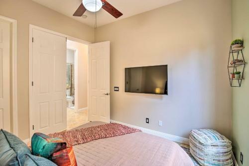 Lavish Escape With Pool 1 Mi To Old Town La Quinta!
