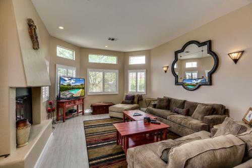 La Quinta Vacation Pool Home