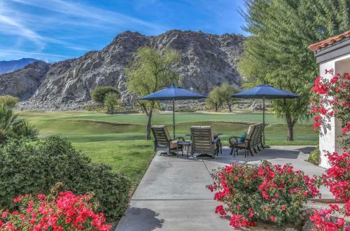 Mountain Views At Pga West