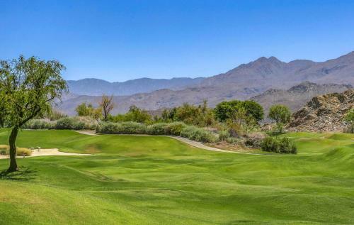 Mountain Views At Pga West