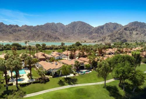 1 Rated Luxury Estate-pool Oasis 3br