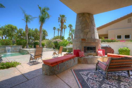 1 Rated Luxury Estate-pool Oasis 3br