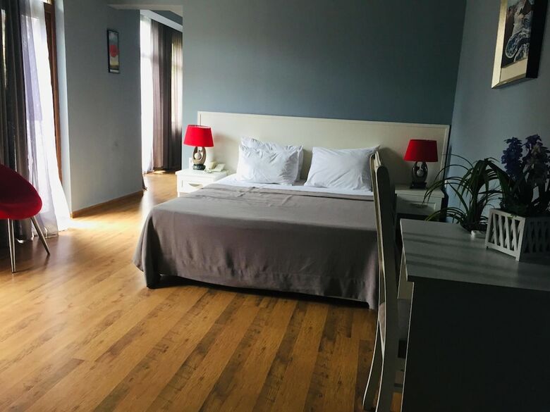 Old City Hotel