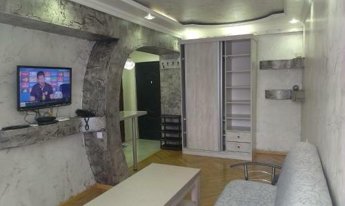Irakli's Apartment With Sea View