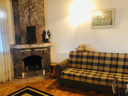 Hostal Guest House On Chavchavadze 8