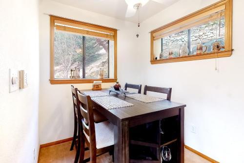 Lake Arrowhead Cabin Getaway!