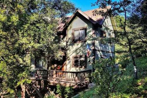 Lake Arrowhead Cabin Getaway!