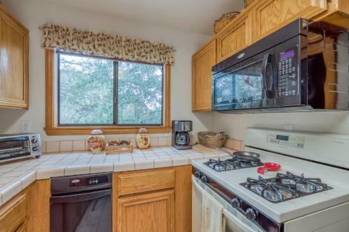 Lake Arrowhead Cabin Getaway!