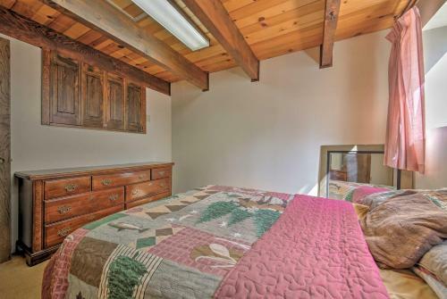 Rustic Lake Arrowhead Cabin - 5 Mins To Village!