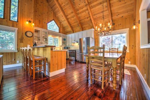 Gorgeous Lake Arrowhead Retreat With Game Room And Deck