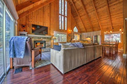 Gorgeous Lake Arrowhead Retreat With Game Room And Deck