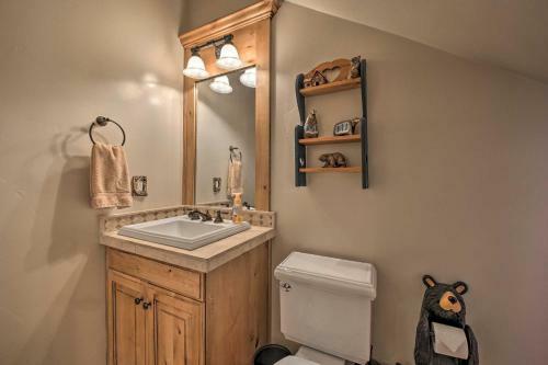 Sugar Bear Lodge With Game Room - 5 Mi To Village!