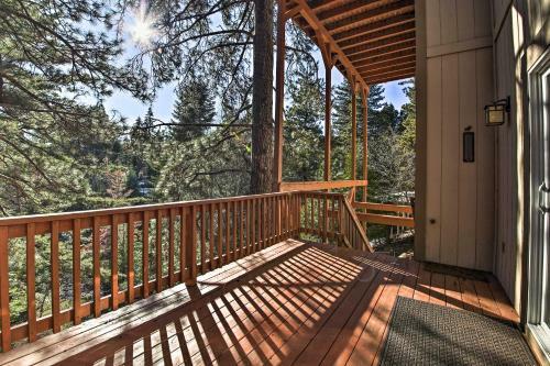 Sugar Bear Lodge With Game Room - 5 Mi To Village!